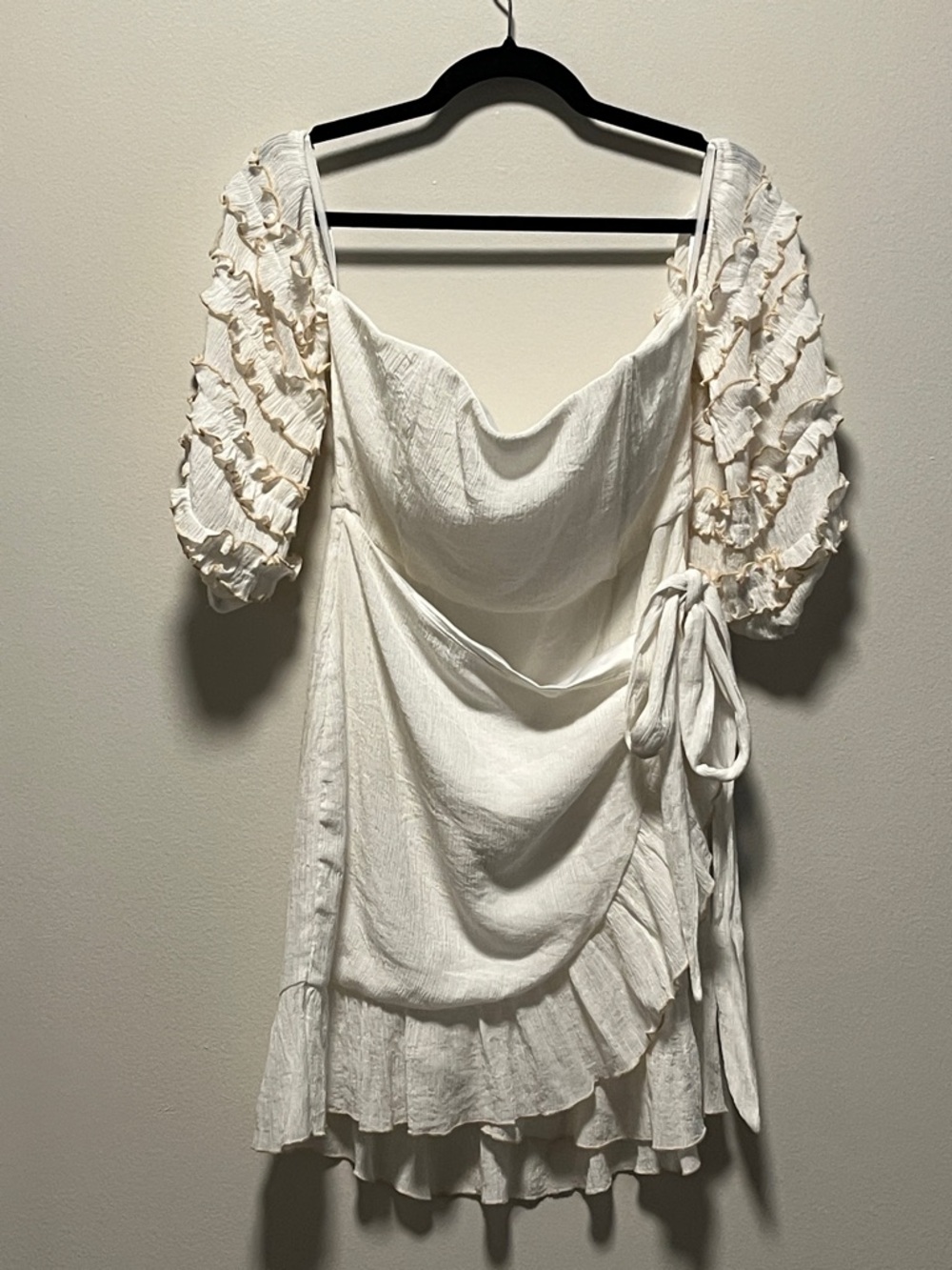 SABO SKIRT Cream Mini Wrap Dress, Off-the-Shoulder, Ruffle Sleeves, Size L - Picture 3 of 10